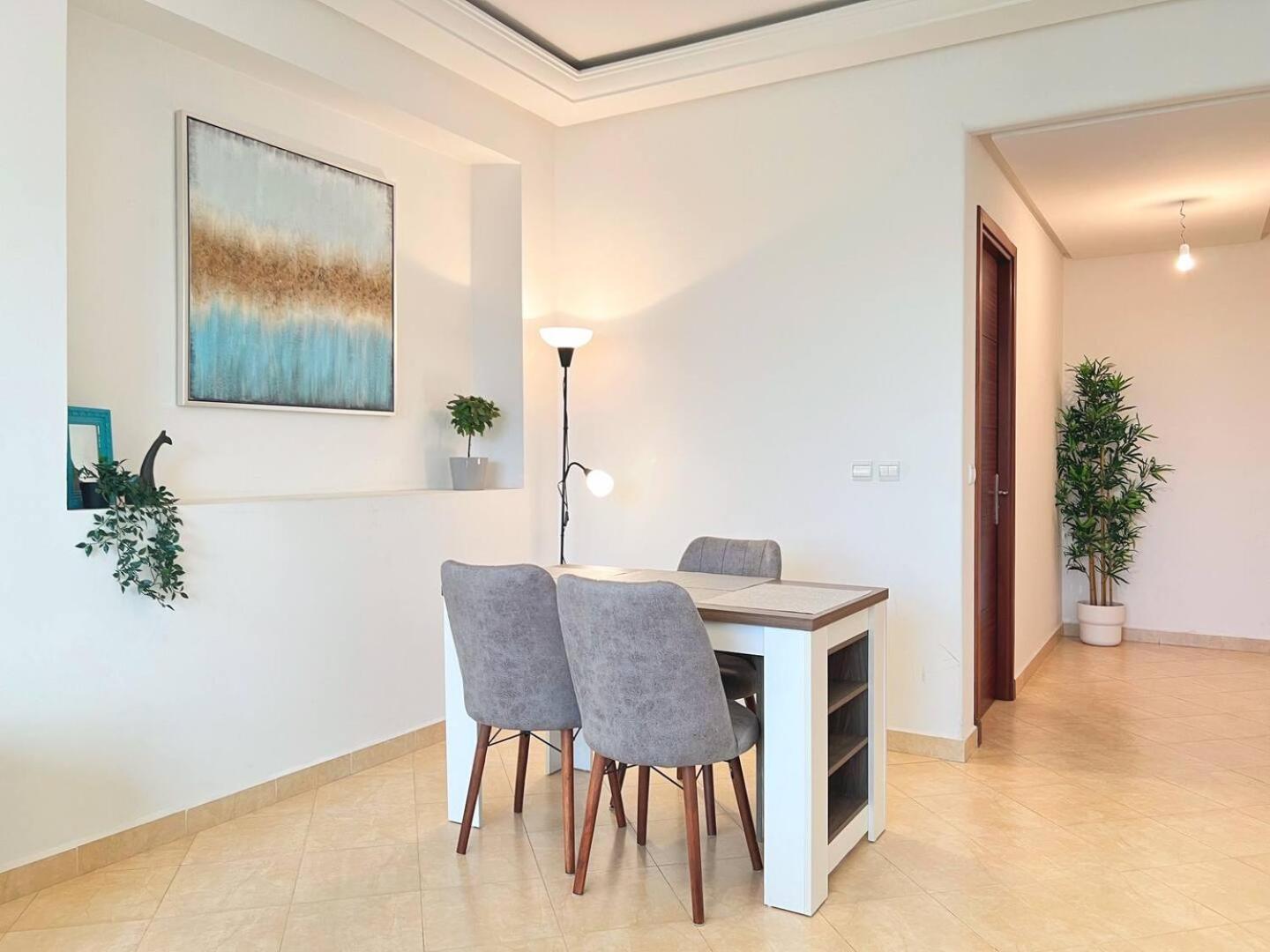 Cosy & Convenient 2-Bed Apartment In Playa Tanger Luaran gambar